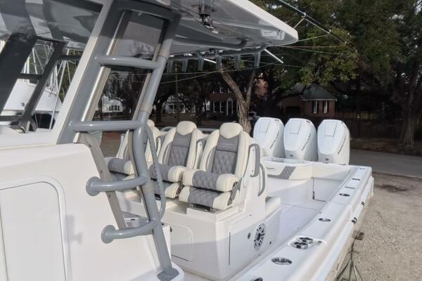 39ft Invincible Yacht For Sale