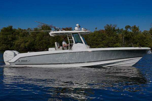 33-ft-Boston Whaler-2018-330 Outrage-Madness-Punta Gorda Florida United States yacht for sale