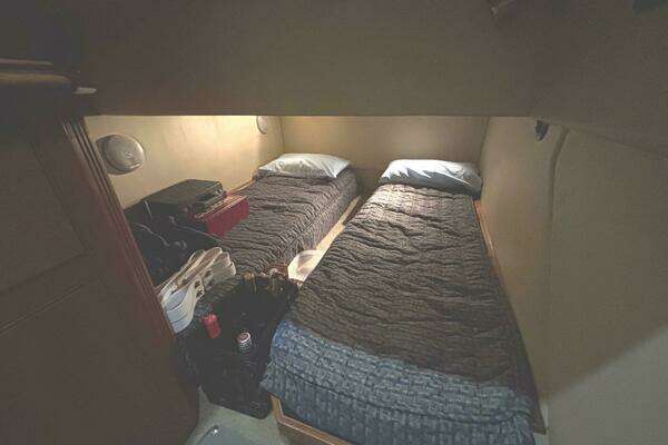 Cruisers Yachts 455 Express Motor Yacht Yacht For Sale