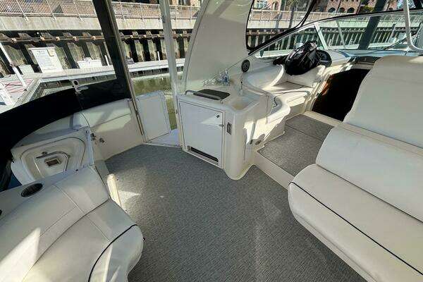 Cruisers Yachts 455 Express Motor Yacht Yacht For Sale