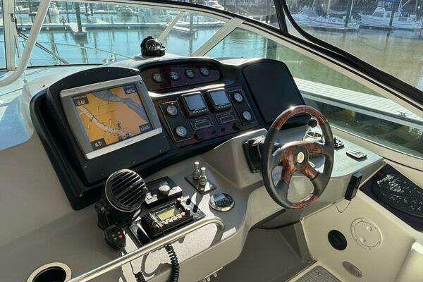 Cruisers Yachts 455 Express Motor Yacht Yacht For Sale