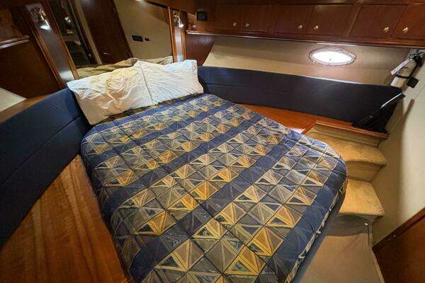 Cruisers Yachts 455 Express Motor Yacht Yacht For Sale