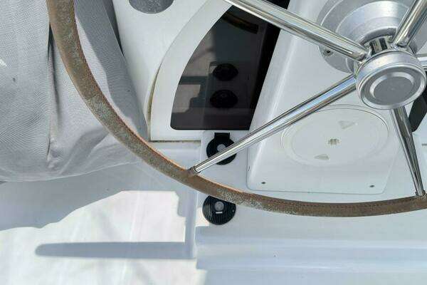 Lagoon 380 Yacht For Sale