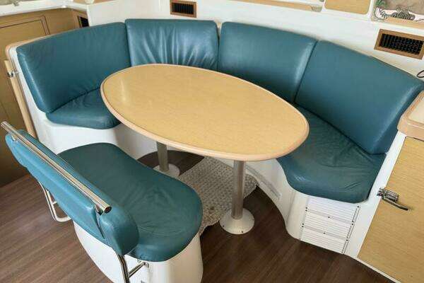 Lagoon 380 Yacht For Sale