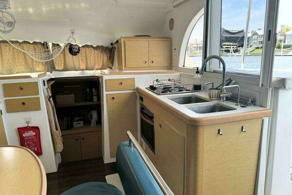 Lagoon 380 Yacht For Sale