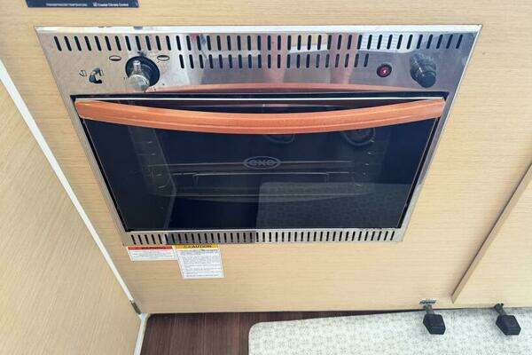 Lagoon 380 Yacht For Sale