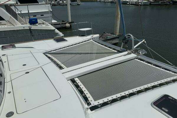 Lagoon 380 Yacht For Sale