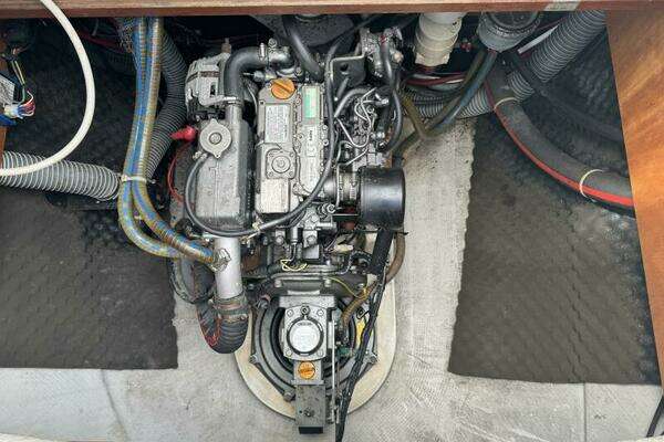 Lagoon 380 Yacht For Sale