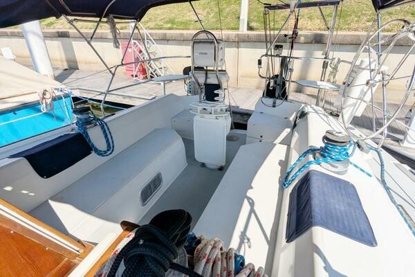 Cool Runnings 42ft Catalina Yacht For Sale