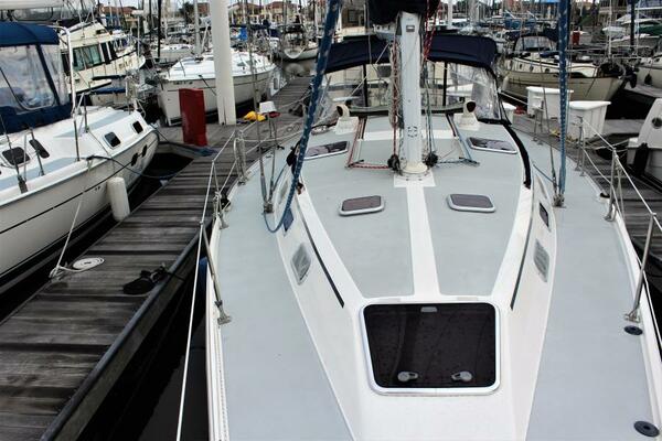 Cool Runnings 42ft Catalina Yacht For Sale
