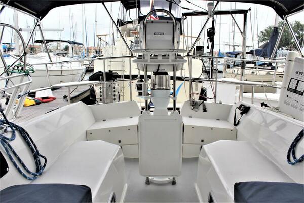Cool Runnings 42ft Catalina Yacht For Sale