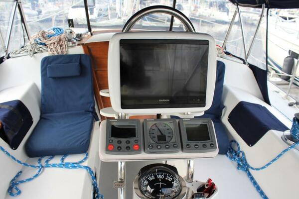 Cool Runnings 42ft Catalina Yacht For Sale