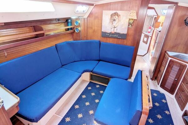 Cool Runnings 42ft Catalina Yacht For Sale