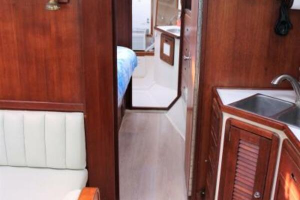 Cool Runnings 42ft Catalina Yacht For Sale