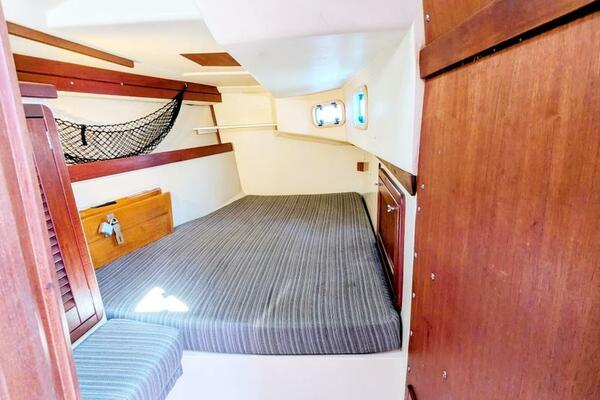 Cool Runnings 42ft Catalina Yacht For Sale