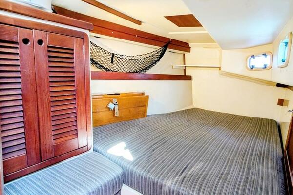 Cool Runnings 42ft Catalina Yacht For Sale