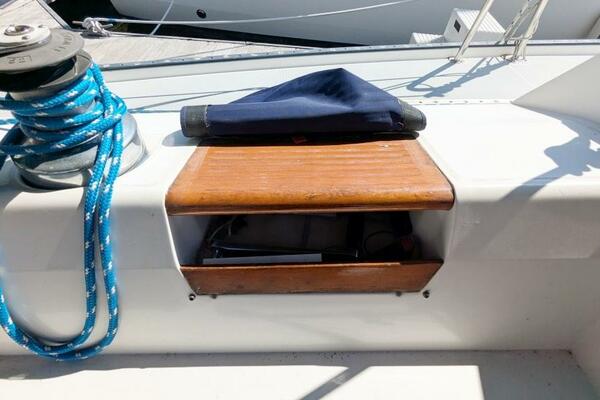 Cool Runnings 42ft Catalina Yacht For Sale