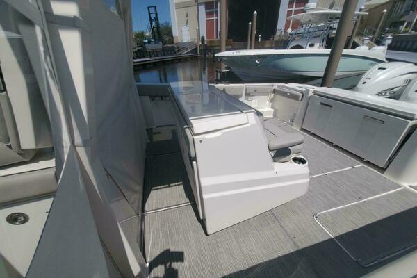 FIJI KAI 37ft Pursuit Yacht For Sale