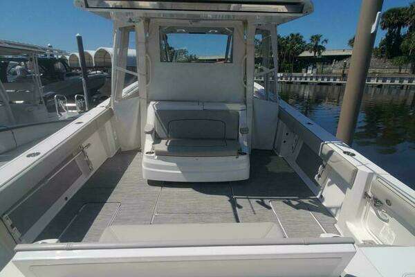 Pursuit S 378 Sport Yacht For Sale