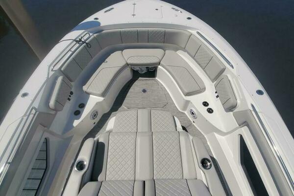 FIJI KAI 37ft Pursuit Yacht For Sale