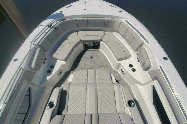 Pursuit S 378 Sport Yacht For Sale
