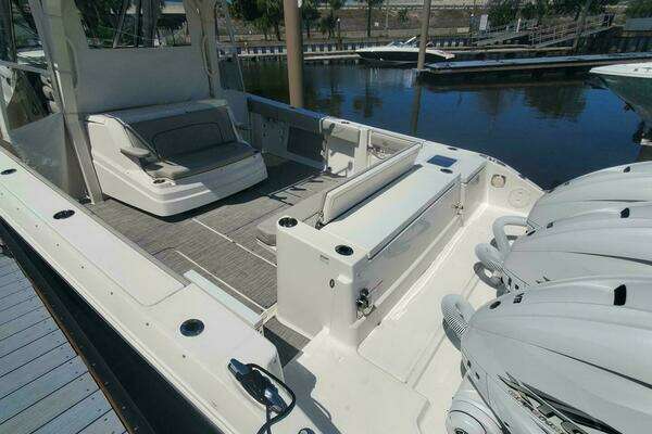 Pursuit S 378 Sport Yacht For Sale
