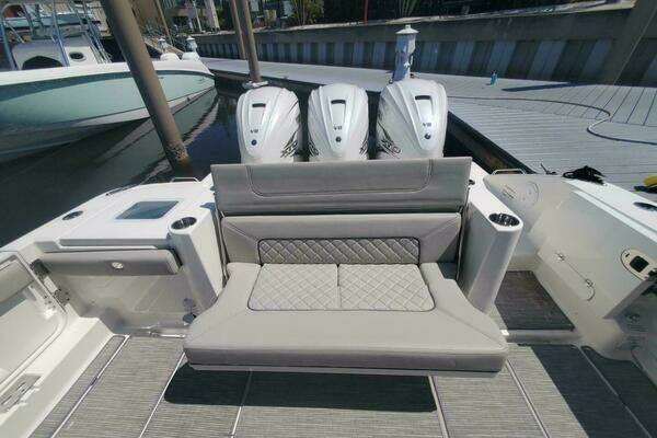 Pursuit S 378 Sport Yacht For Sale