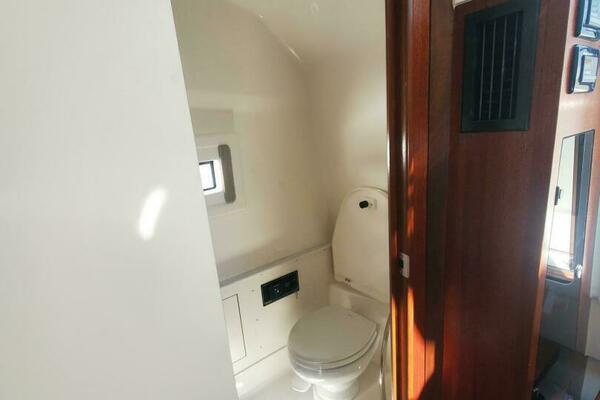 FIJI KAI 37ft Pursuit Yacht For Sale