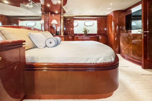 JusMad 80ft Ocean Alexander Yacht For Sale
