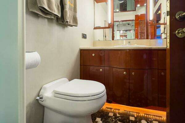 Ocean Alexander  Yacht For Sale