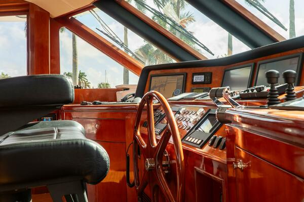 JusMad 80ft Ocean Alexander Yacht For Sale