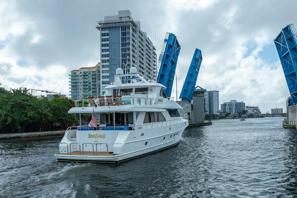 JusMad 80ft Ocean Alexander Yacht For Sale