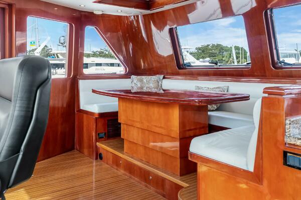 JusMad 80ft Ocean Alexander Yacht For Sale
