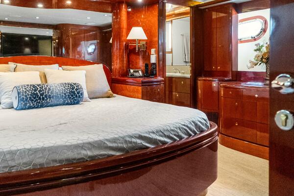 JusMad 80ft Ocean Alexander Yacht For Sale