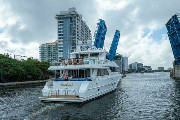 Ocean Alexander  Yacht For Sale