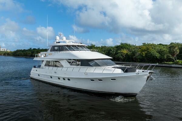 JusMad 80ft Ocean Alexander Yacht For Sale