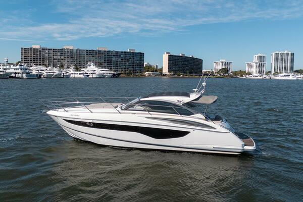 2021 Princess 42.5 V40