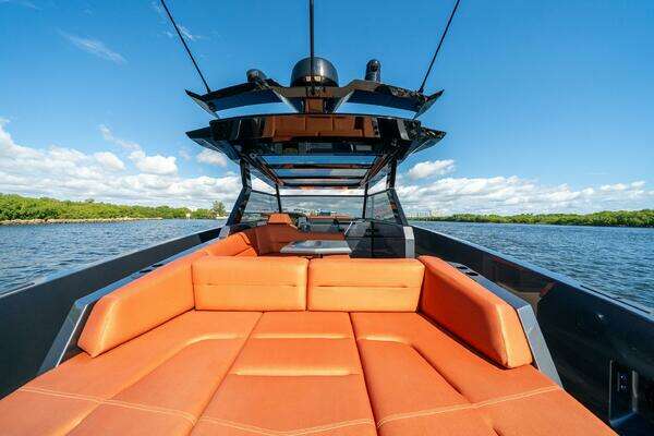 2022 Vanquish Yachts 45