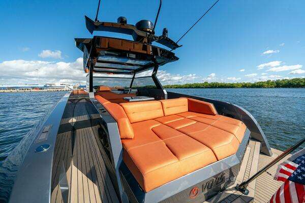 2022 Vanquish Yachts 45