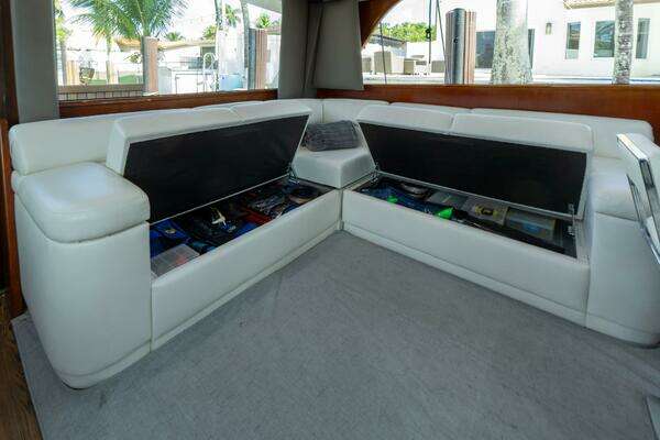 Viking 58 Convertible Yacht For Sale