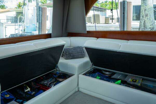Viking 58 Convertible Yacht For Sale