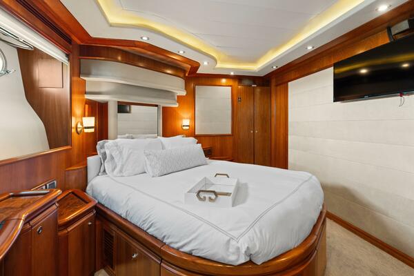 MAMBO 112ft Ferretti Yachts Yacht For Sale