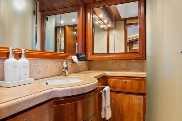 MAMBO 112ft Ferretti Yachts Yacht For Sale