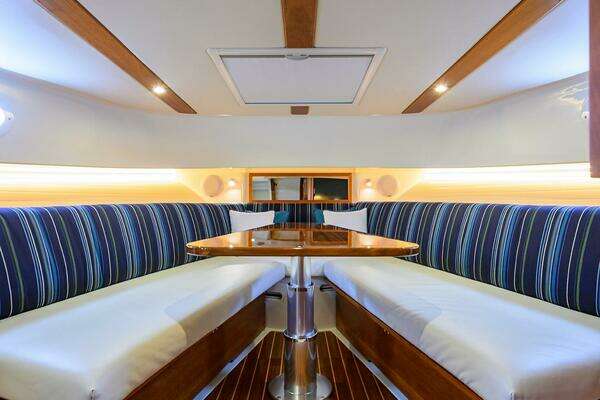 Hinckley 40X Yacht For Sale
