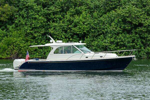 Hinckley 40X Yacht For Sale