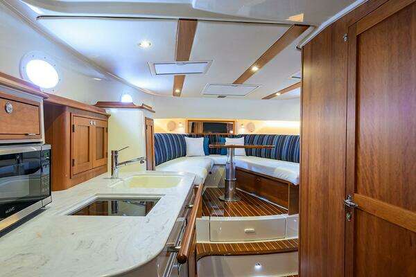 Hinckley 40X Yacht For Sale