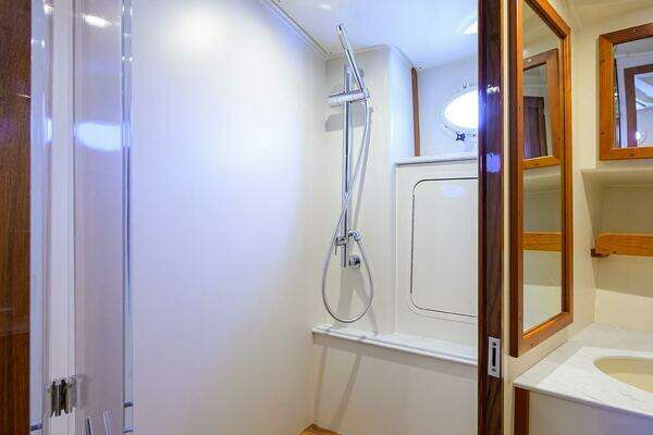 Hinckley 40X Yacht For Sale