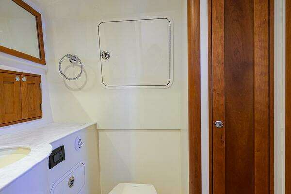 Hinckley 40X Yacht For Sale