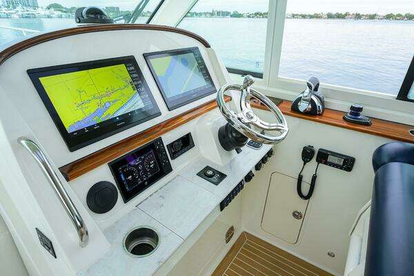 Hinckley 40X Yacht For Sale