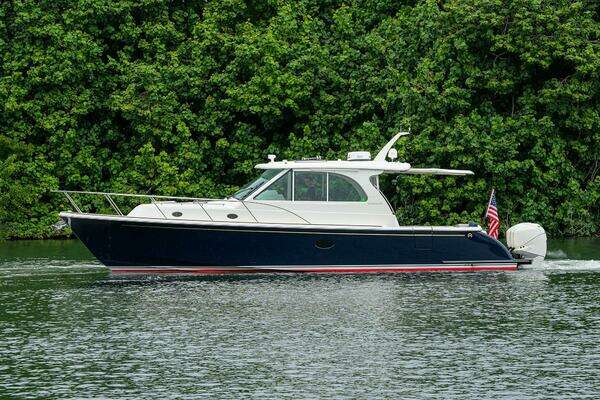 Hinckley 40X Yacht For Sale